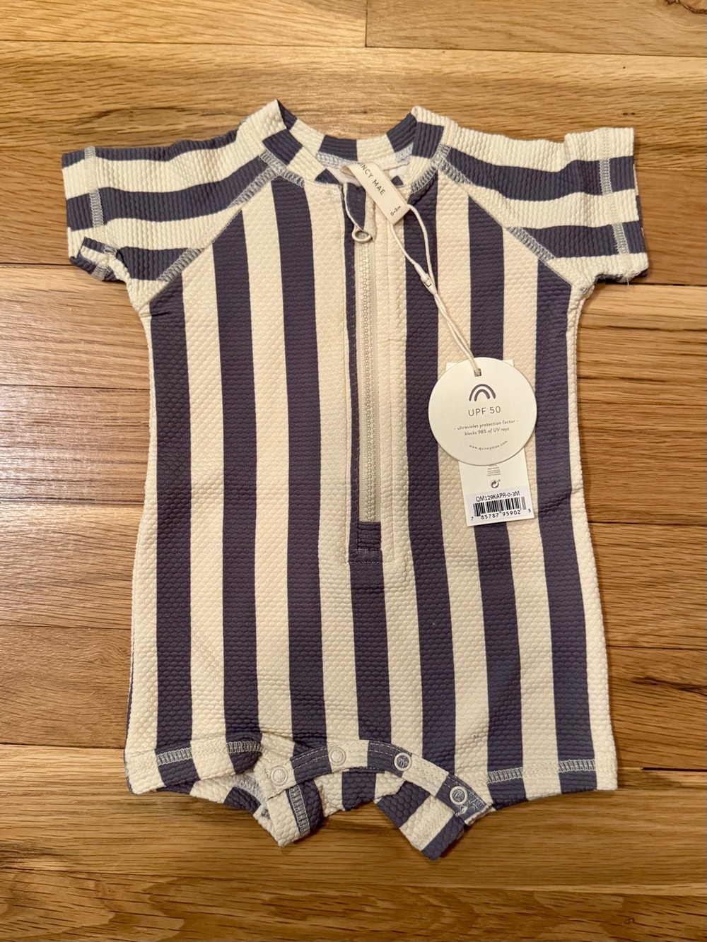 Quincy Mae NWT Navy and Cream Stripe UPF 50 One-Piece 95% Recycled Size 0-3m